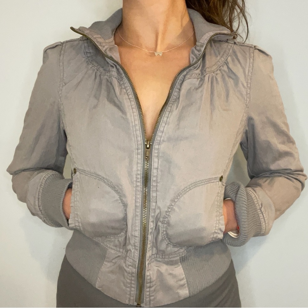 Small grey cropped jacket
